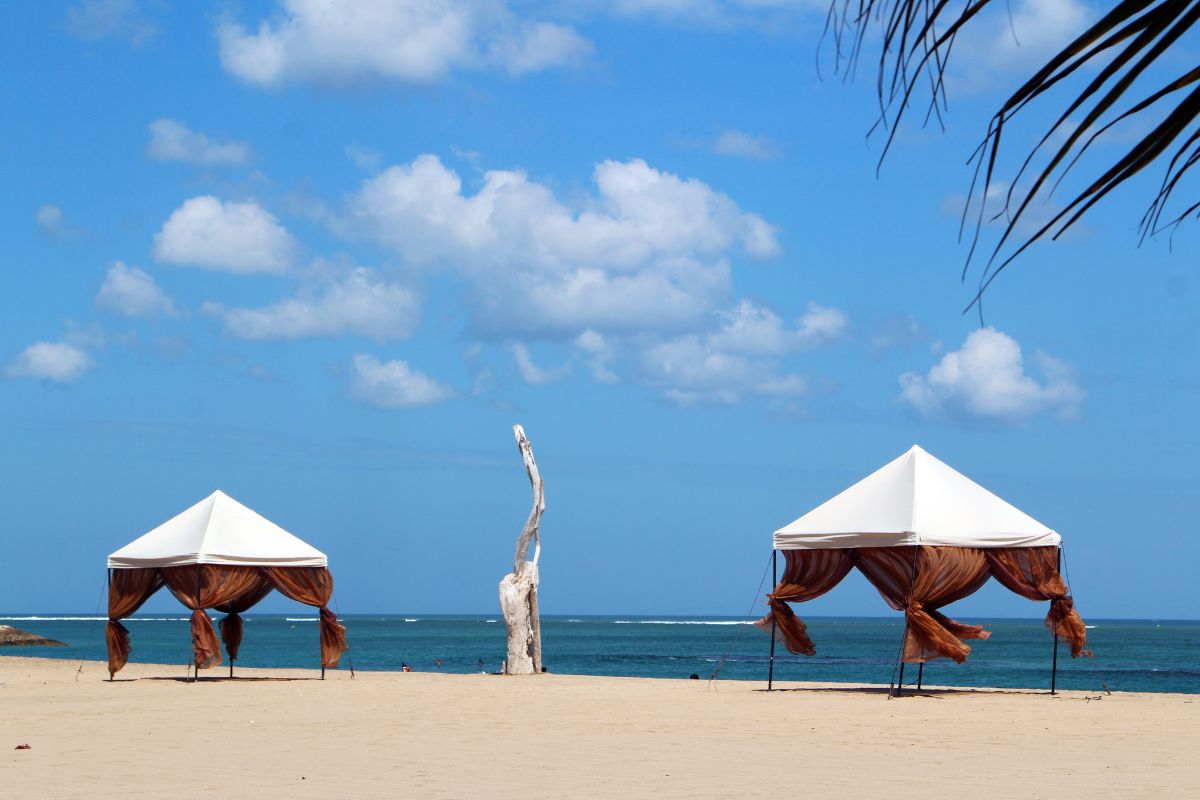 Kuta Beach in Beach Bali (1)